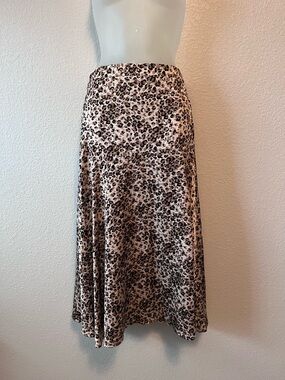 Chenault Leopard-Print Midi flowy Skirt in front side slit Size Sm